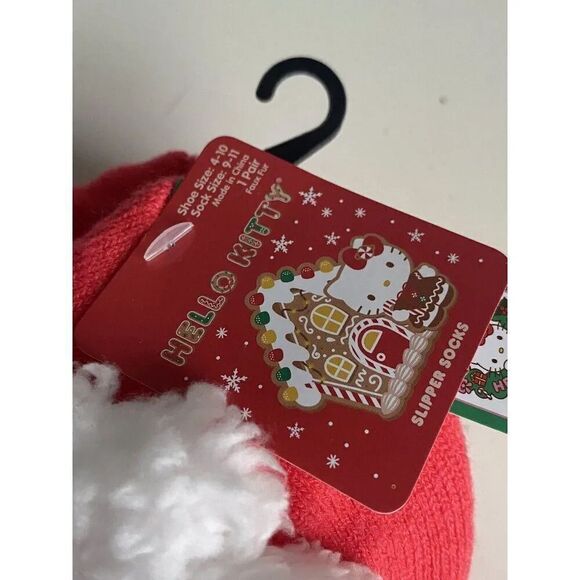 Sanrio Hello Kitty Christmas Slipper Socks Women’s Shoe Size 4-10  Faux Fur NEW - Picture 4 of 11